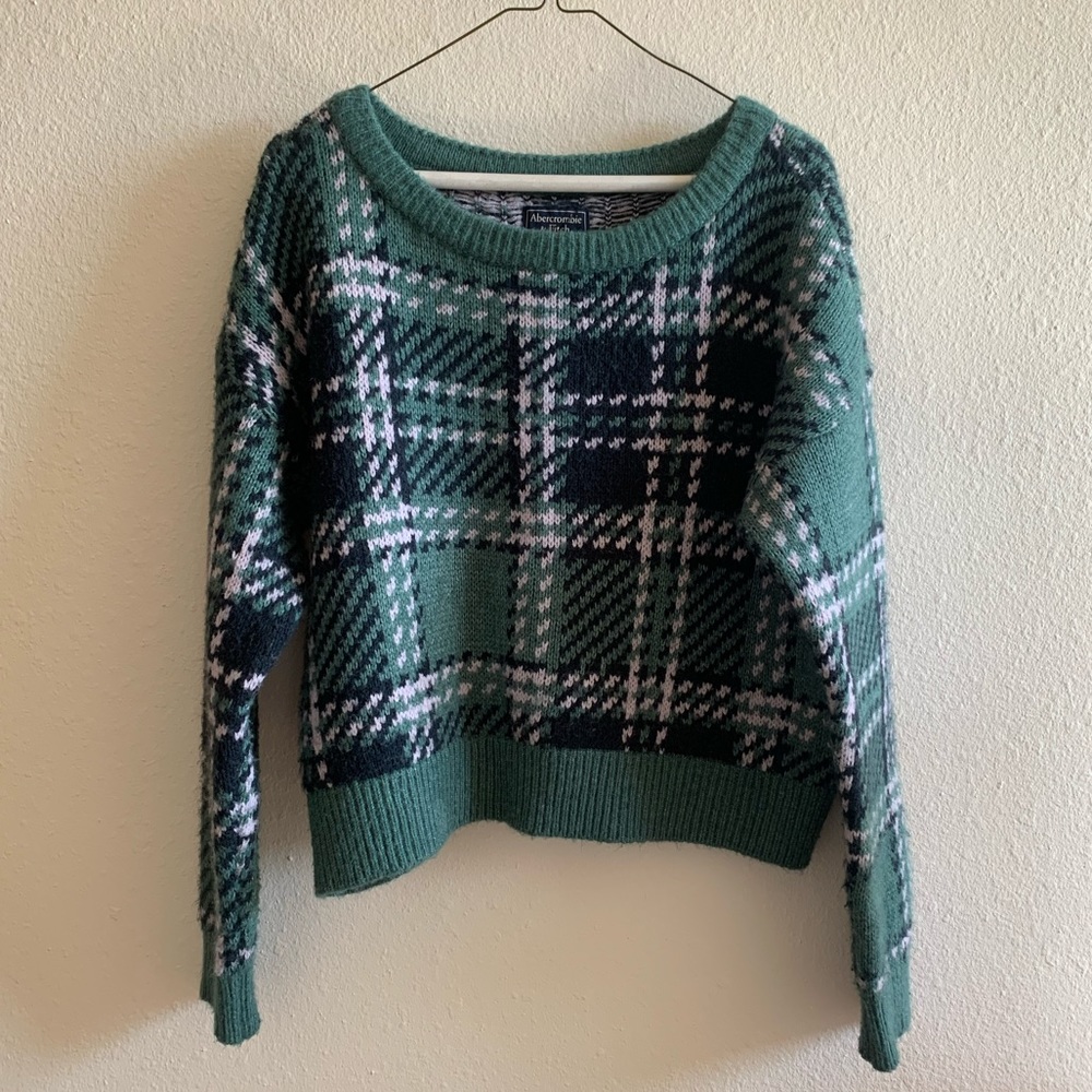 Women’s Abercrombie & Fitch wide neck sweater